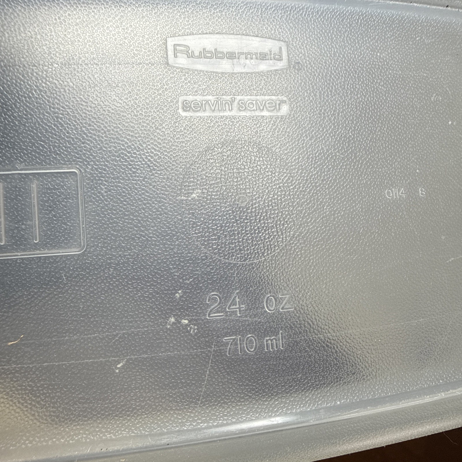 VTG Rubbermaid Servin’ Saver Containers w/ Almond Lids 8 Pc Set 5, 6 (2), 11