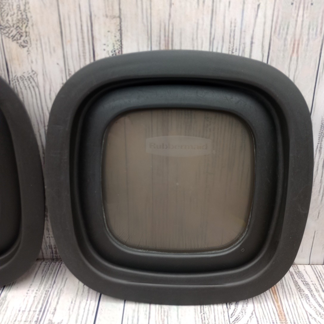 Rubbermaid Premier 10M3M4 Black Square 2 Replacement Window 7″ Container Lid Lot