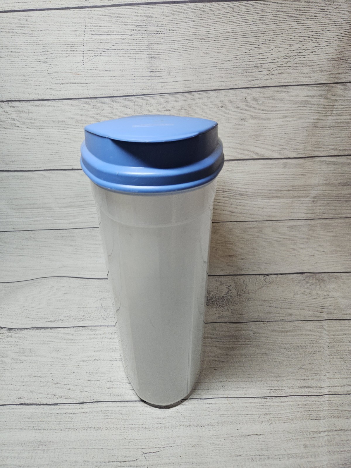 Vtg Rubbermaid Servin Saver Cereal Storage Container 1.5 Gallon BLUE w EZ Lid #5
