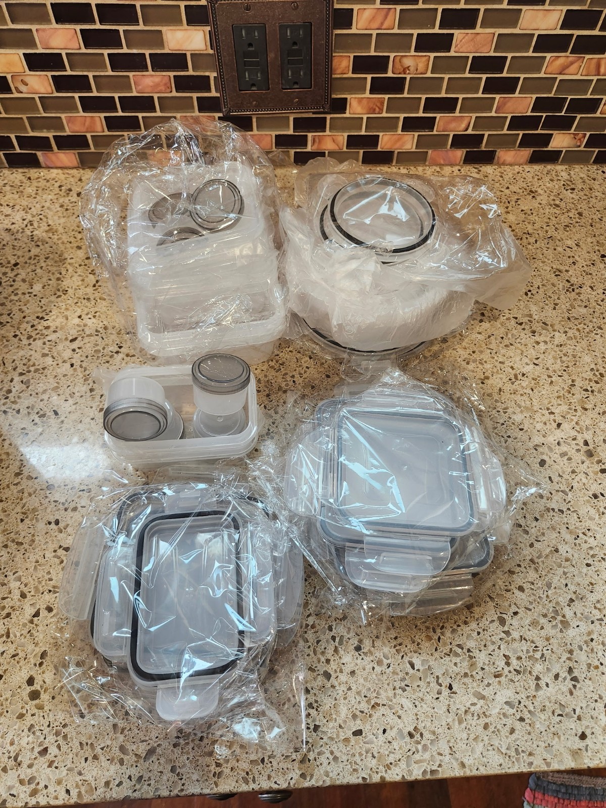 ATUPEN Plastic Food Storage Containers Set with Lids – Brand New In Box B94