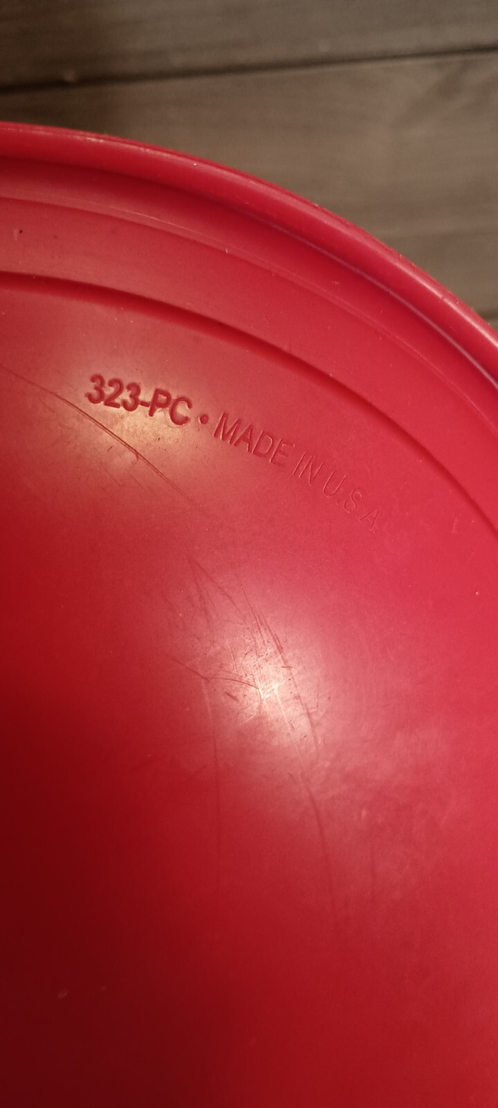 Pyrex 323-PC Round Red Replacement Lid 1.5 Qt 8.5″