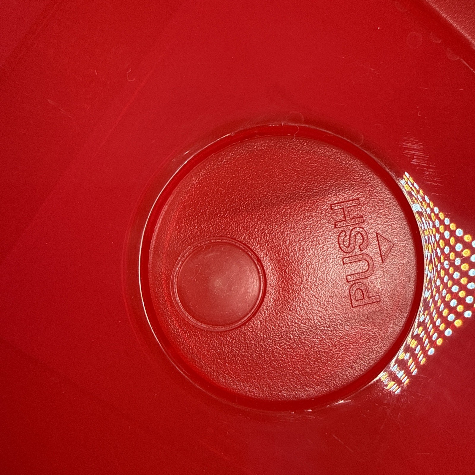 Set of 2 Lock N Lock Divided Containers w/Flip Vent Red HPL970D