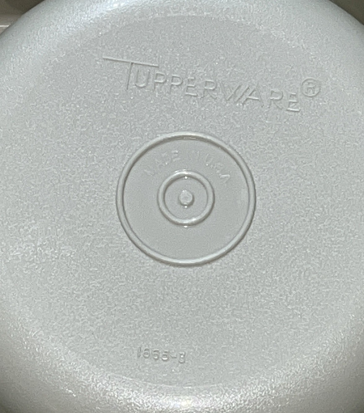 Vintage Tupperware 6 Section Snack Serving Tray Almond Lazy Susan Dip Center