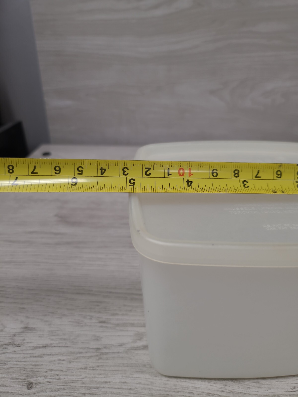 Tupperware Storage Container Medium 312-5 Work Lunch Kitchen Organization Square
