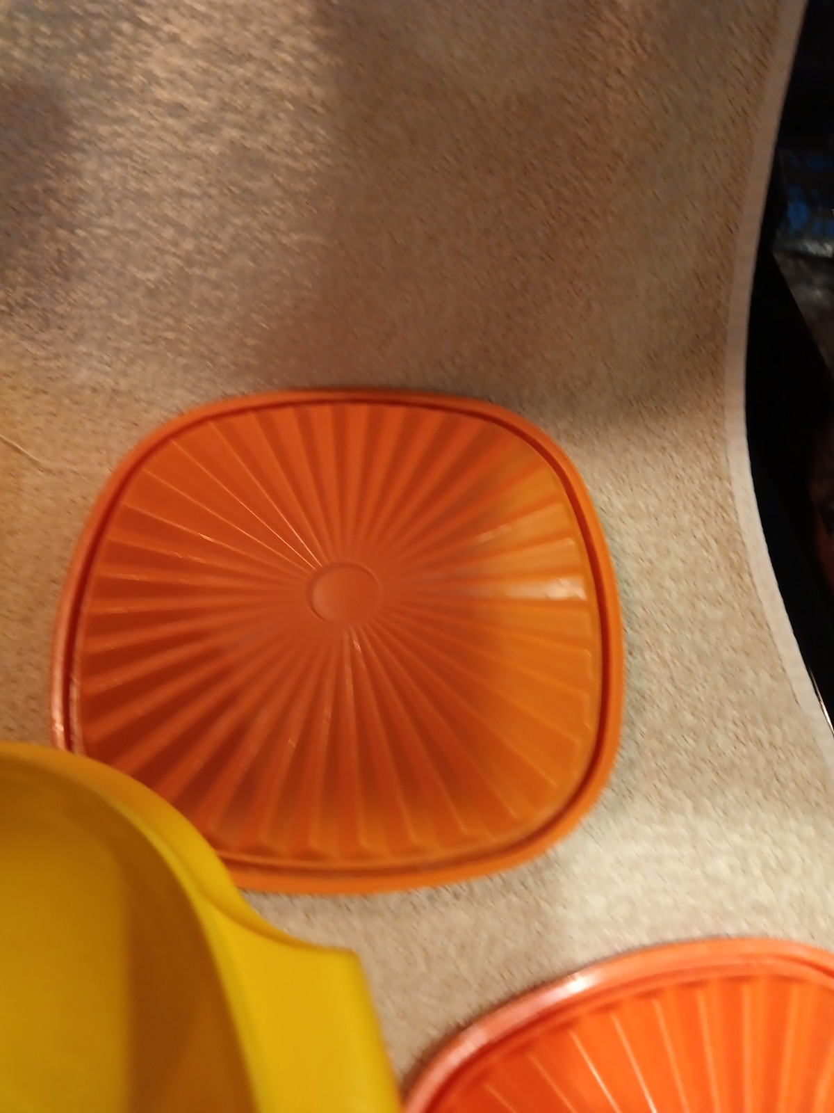 Tupperware SERVALIER SERVING HANDLED BOWLS bowl Vintage 3 Pc Set + Seals Harvest