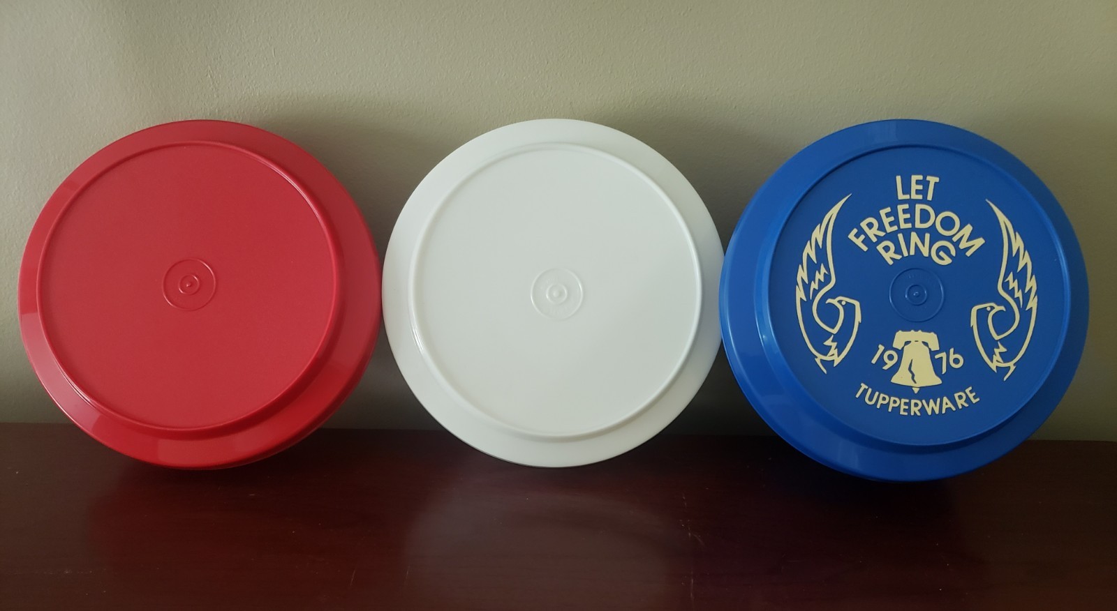 Tupperware “Let Freedom Ring” 1976 Patriotic Red White & Blue Used 3 Bowl Set