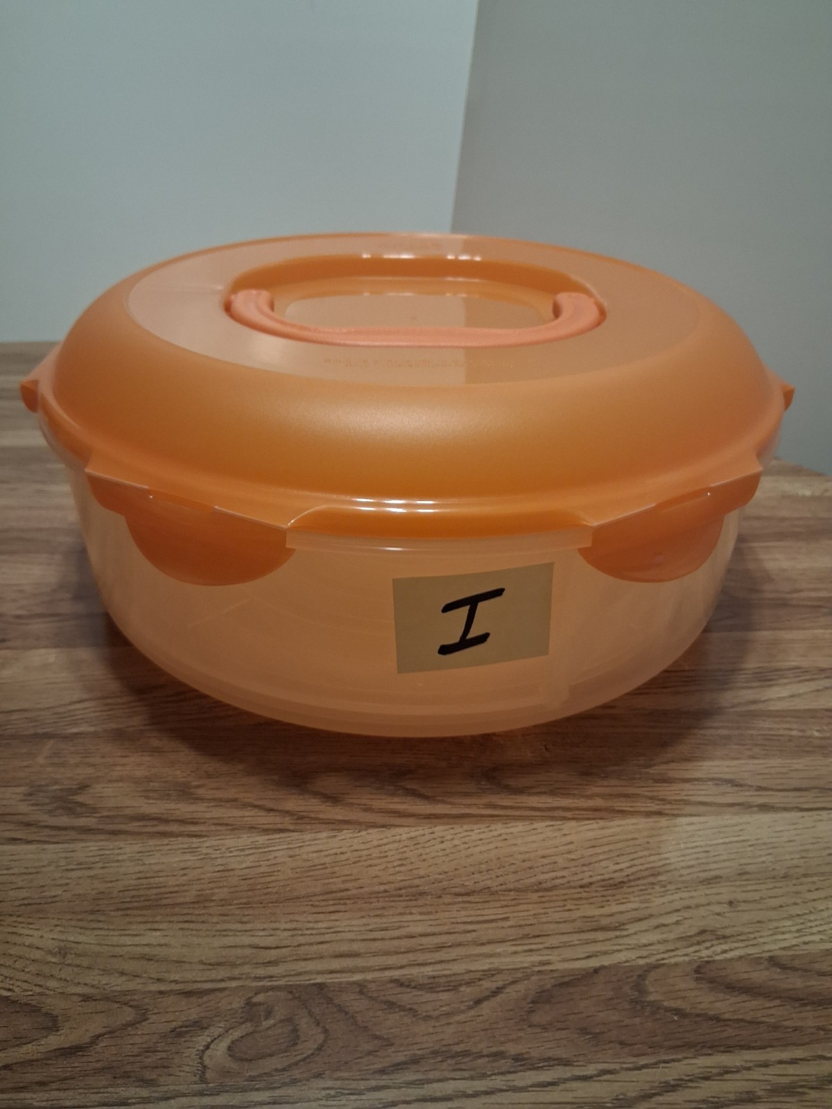 LocknLock Pie Carrier Orange 5.8qt With Lift Out Tray