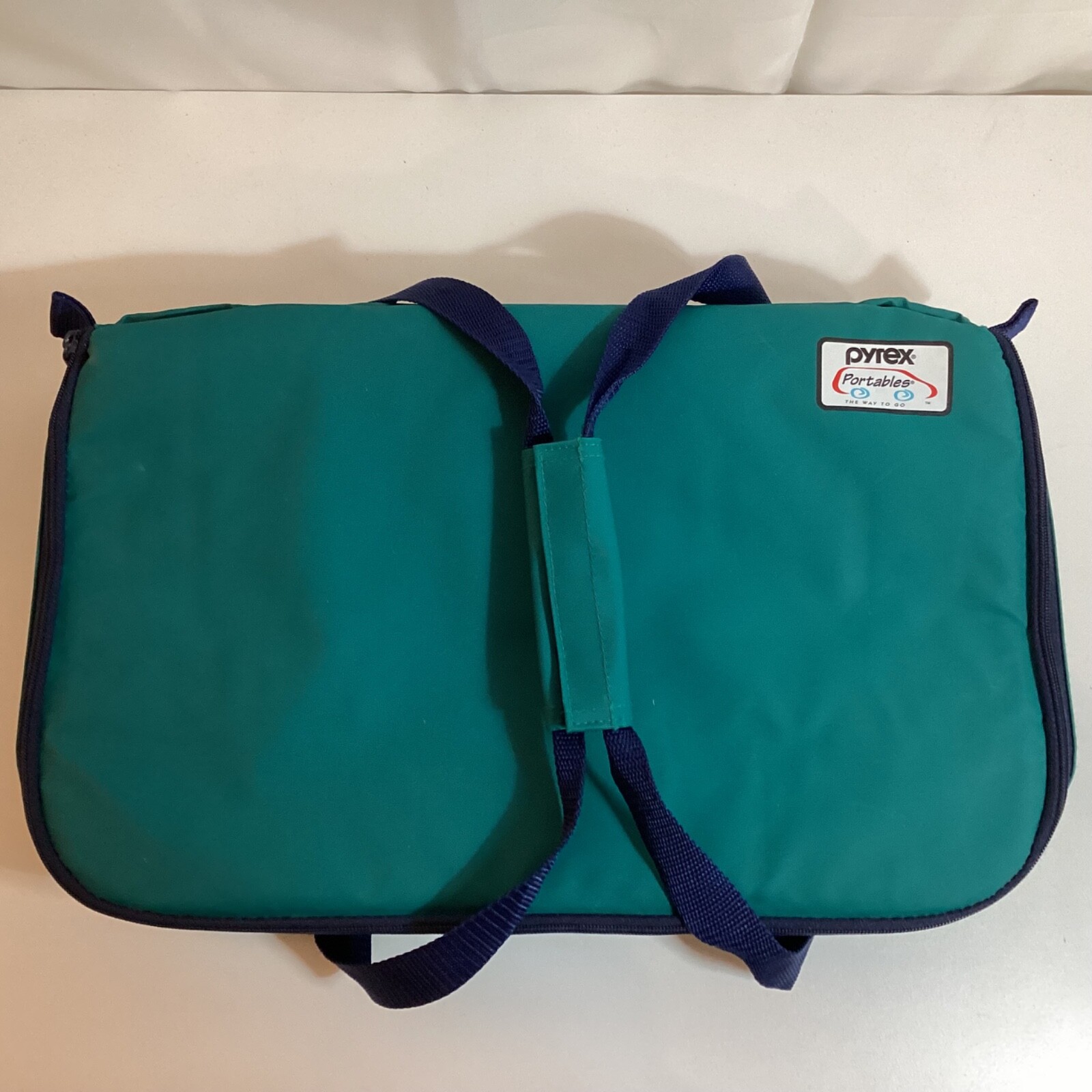 Pyrex Portables “The Way to Go” insulated carrying case w/ handles Teal