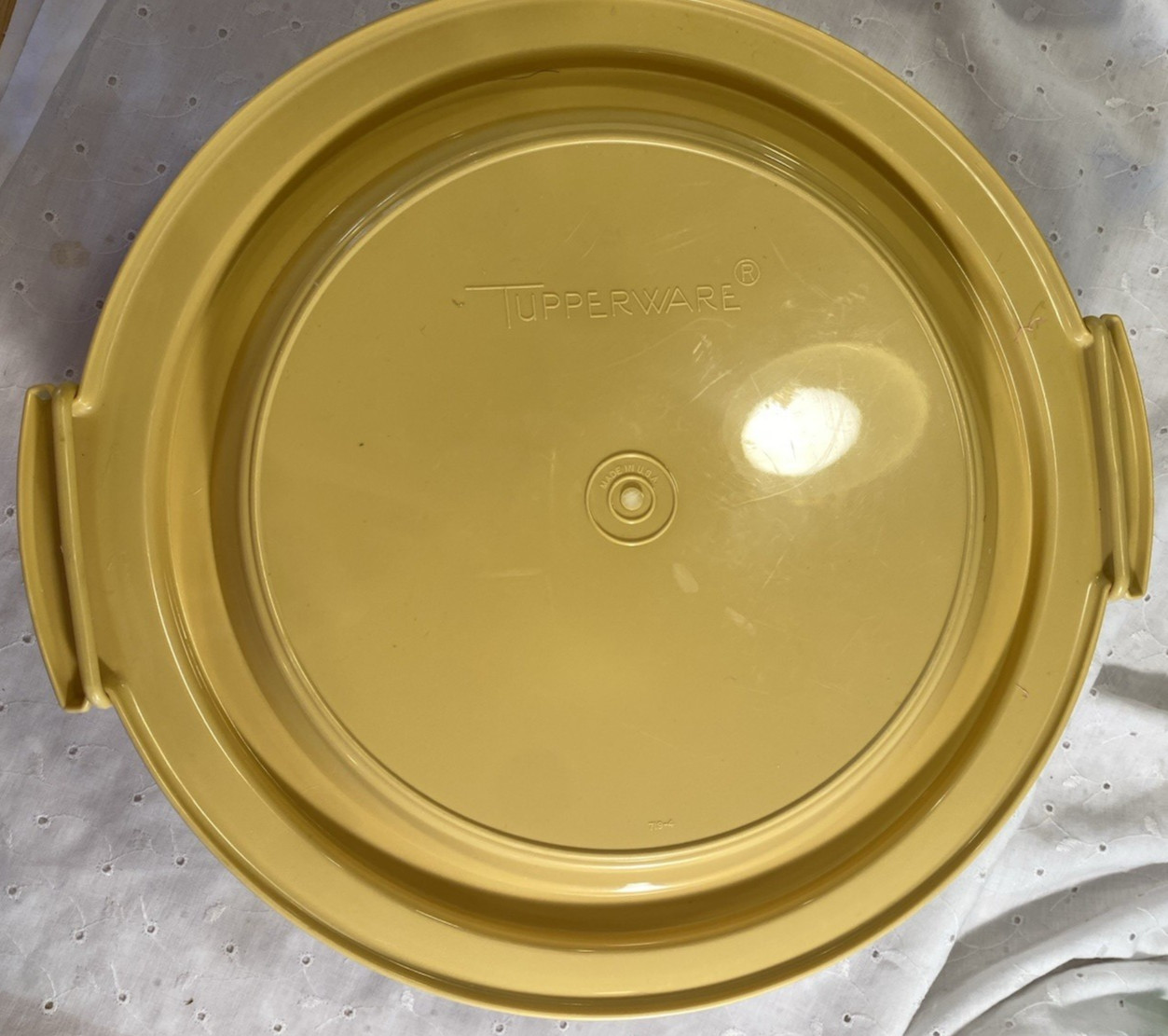 Complete VTG Tupperware Pie Cake Keeper Taker Carrier Harvest Gold 719, 720, 721