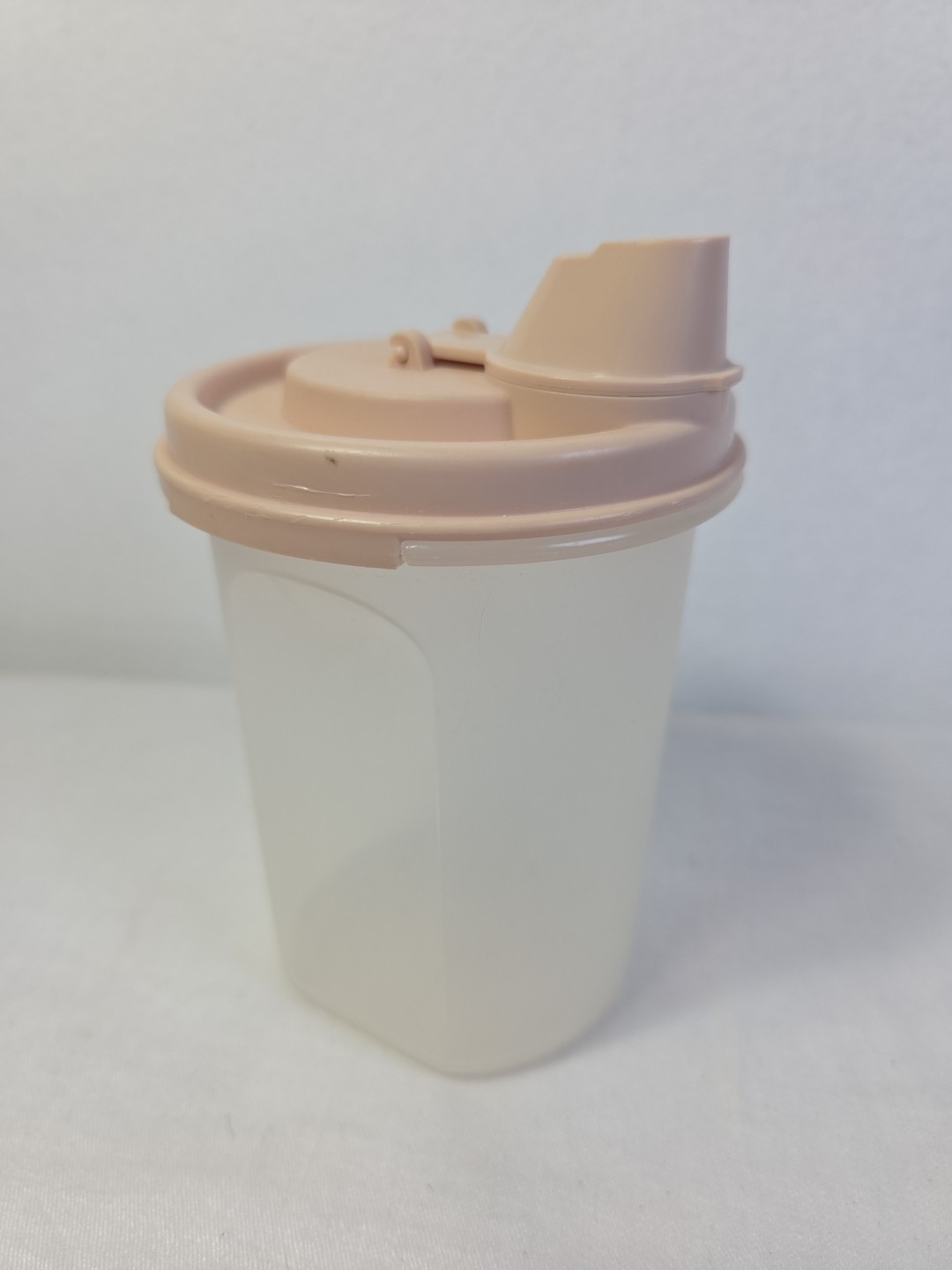 Tupperware Modular Mate Container with Pink Easy Pour Lid / Spout