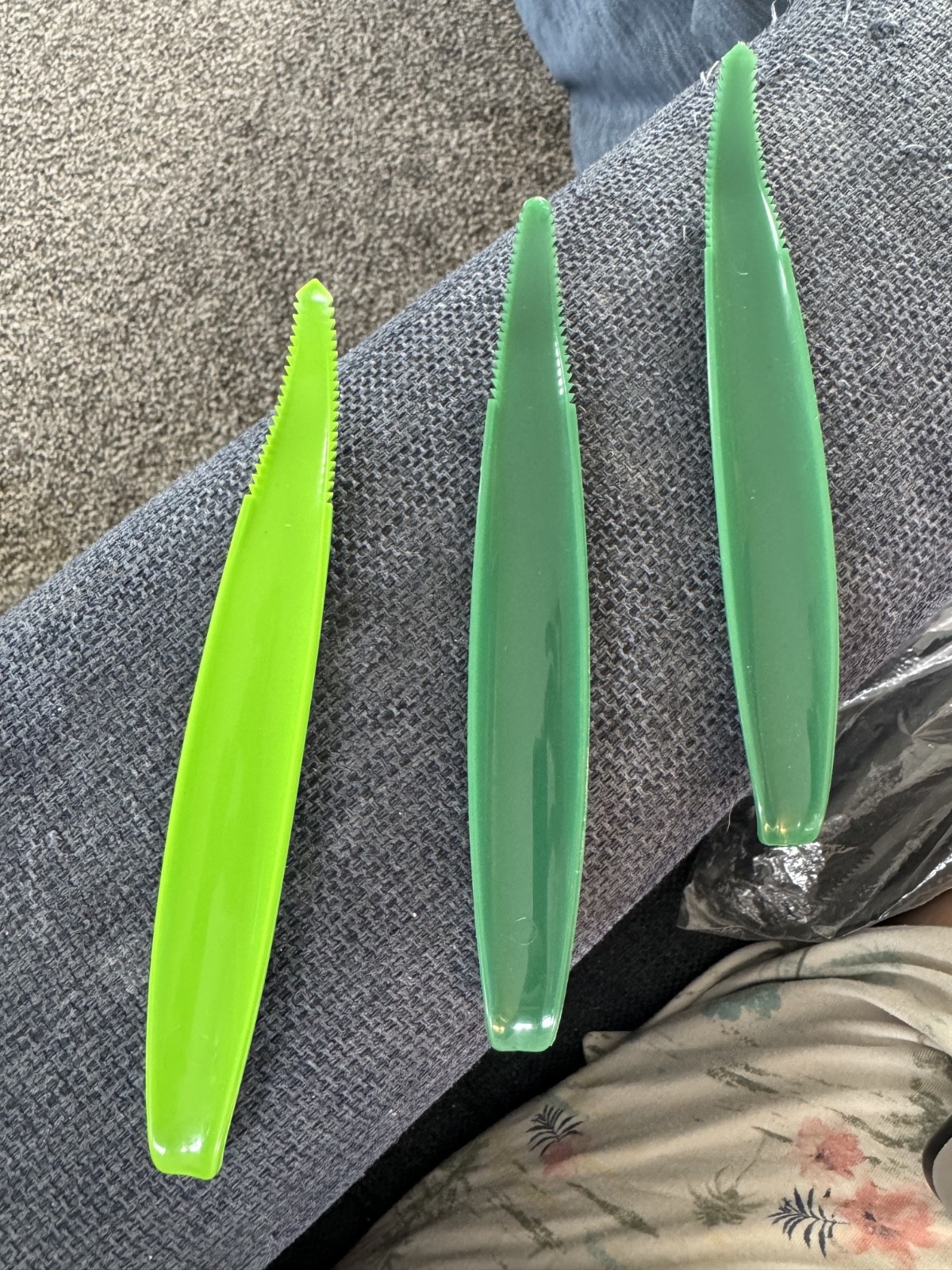 3 x Tupperware Lettuce Grapefruit Corers Citrus Core Cutters Serrated Green New