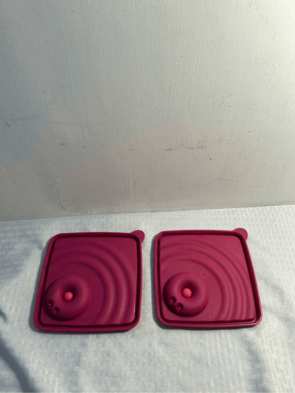 Tupperware rock n serve square lid replacements 6×6″ ribbed