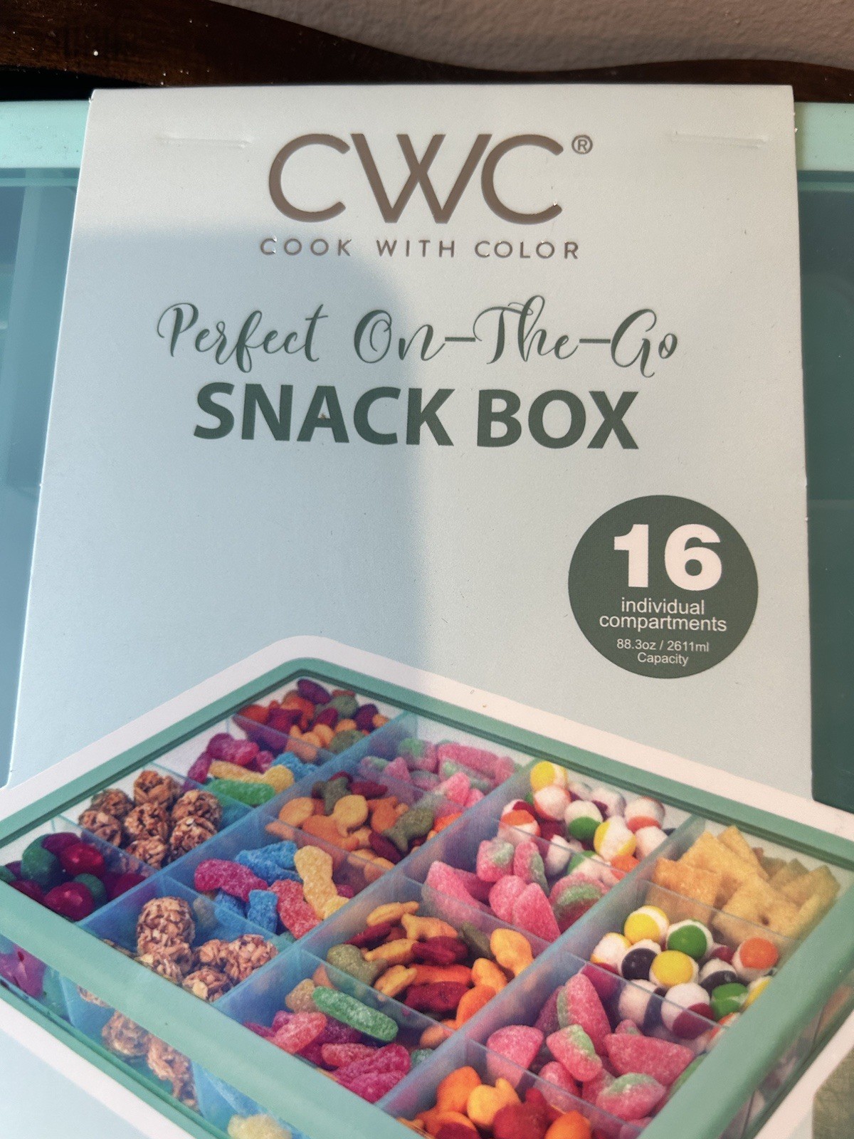 New Snack Box Container 16 Compartments Portable Snack Box with Lid Picks Travel