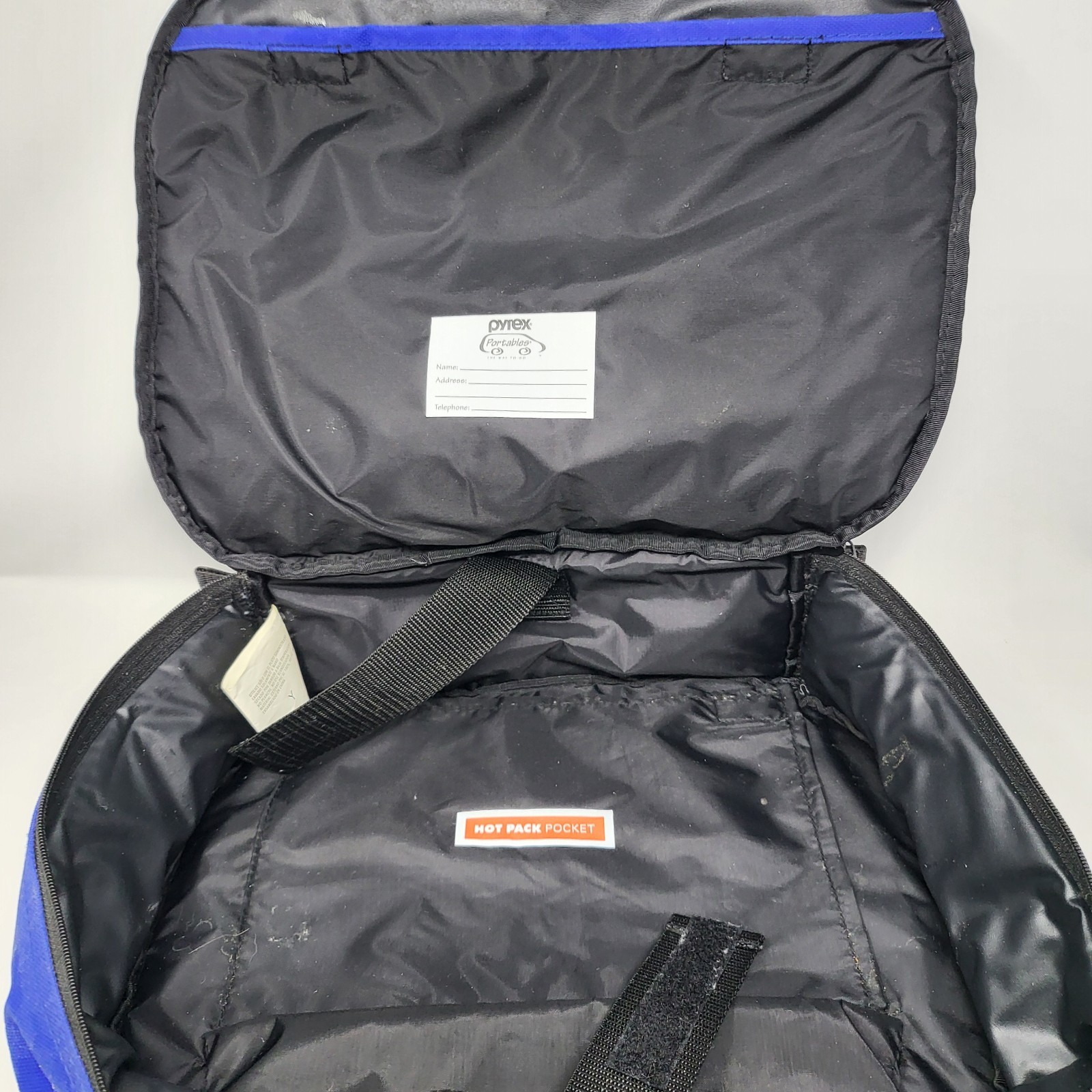 Pyrex Portables Insulated Canvas Travel Carrier Bag with 2QT Casserole Dish 702