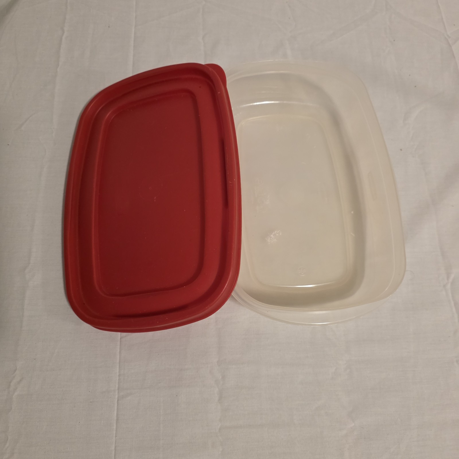 Rubbermaid Servin Saver Deviled Egg Keeper 20 Spaces w/Lid 9×13 AND 6×10 Storage