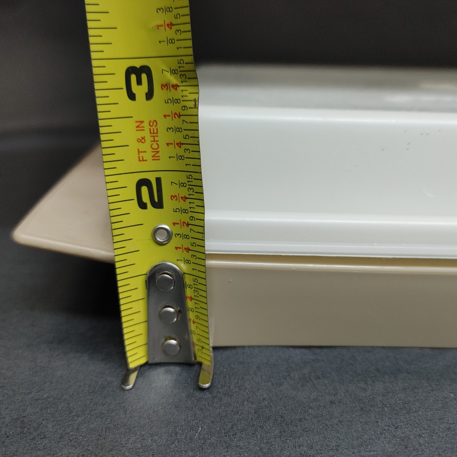 Tupperware 723-2 Tan Beige Deviled Egg Keeper Container Trays 665-2 Lid 722-1