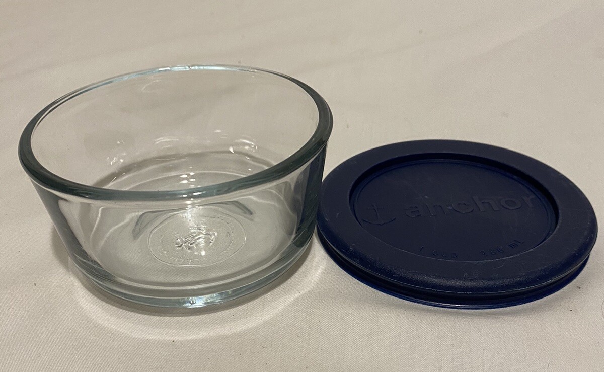 Anchor Clear Glass Container 1 cup 236mL Blue Plastic Lid Made USA