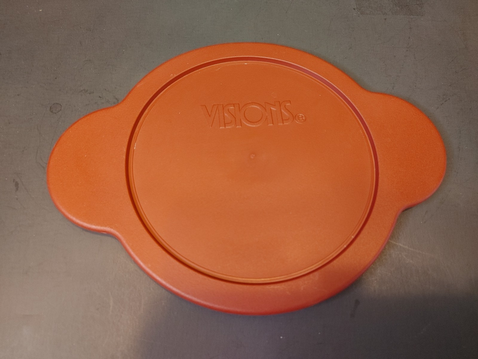 Visions CM 8-PC Cranberry Red Plastic – Single Replacement Lid