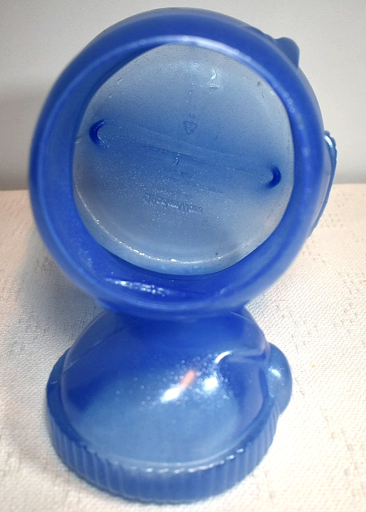 Ice Blue Mr. Snowman Lightweight Plastic Empty Blow-Mold w/ Removable Hat Lid