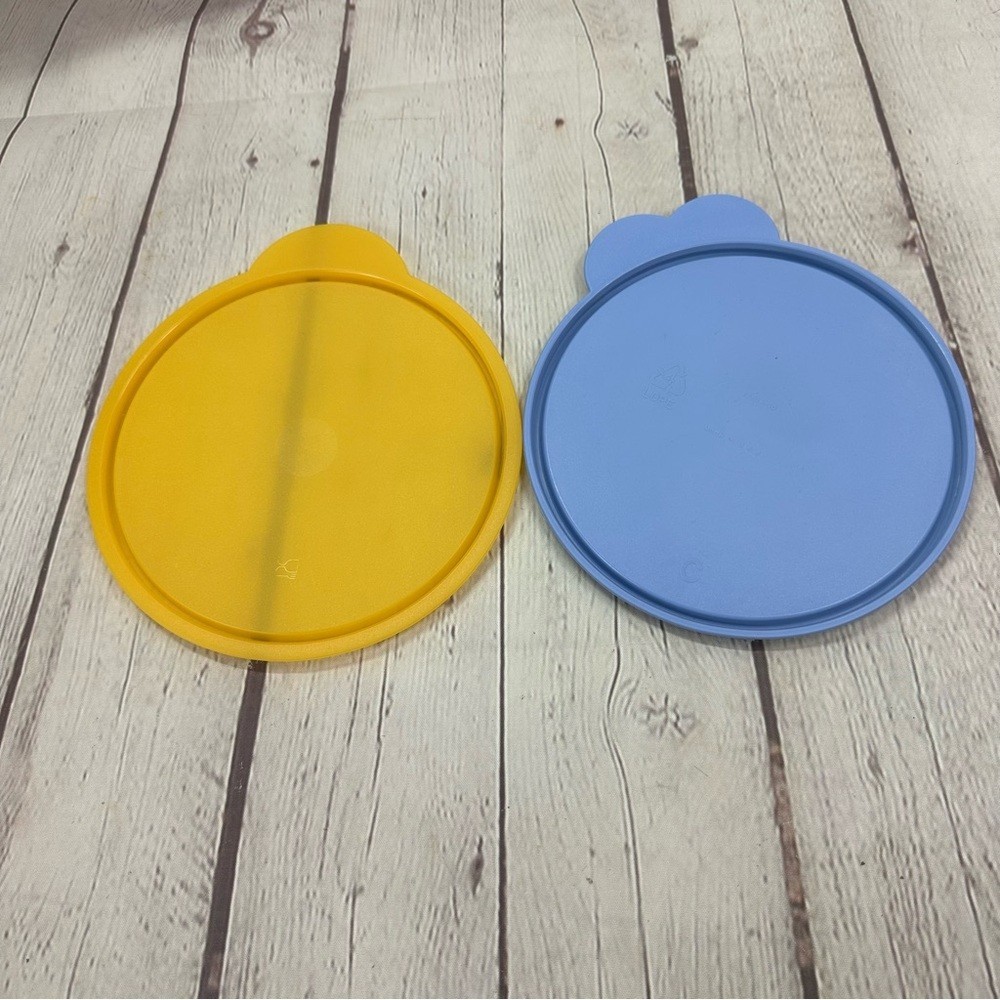 Tupperware Vibrant Yellow and Cool Blue replacement seals/lids