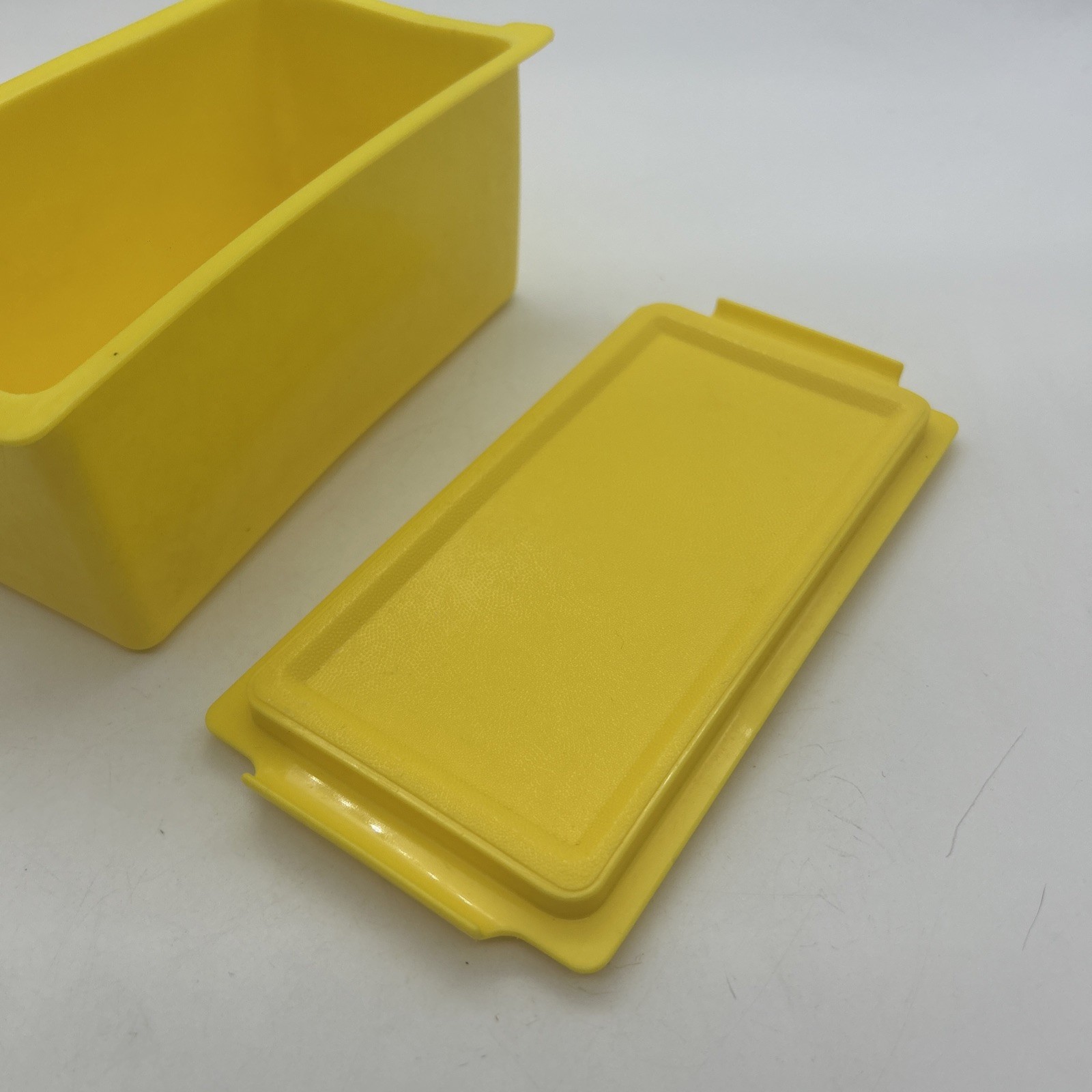 Tupperware Retro Butter Dish Yellow Australia Snap Lid Vintage