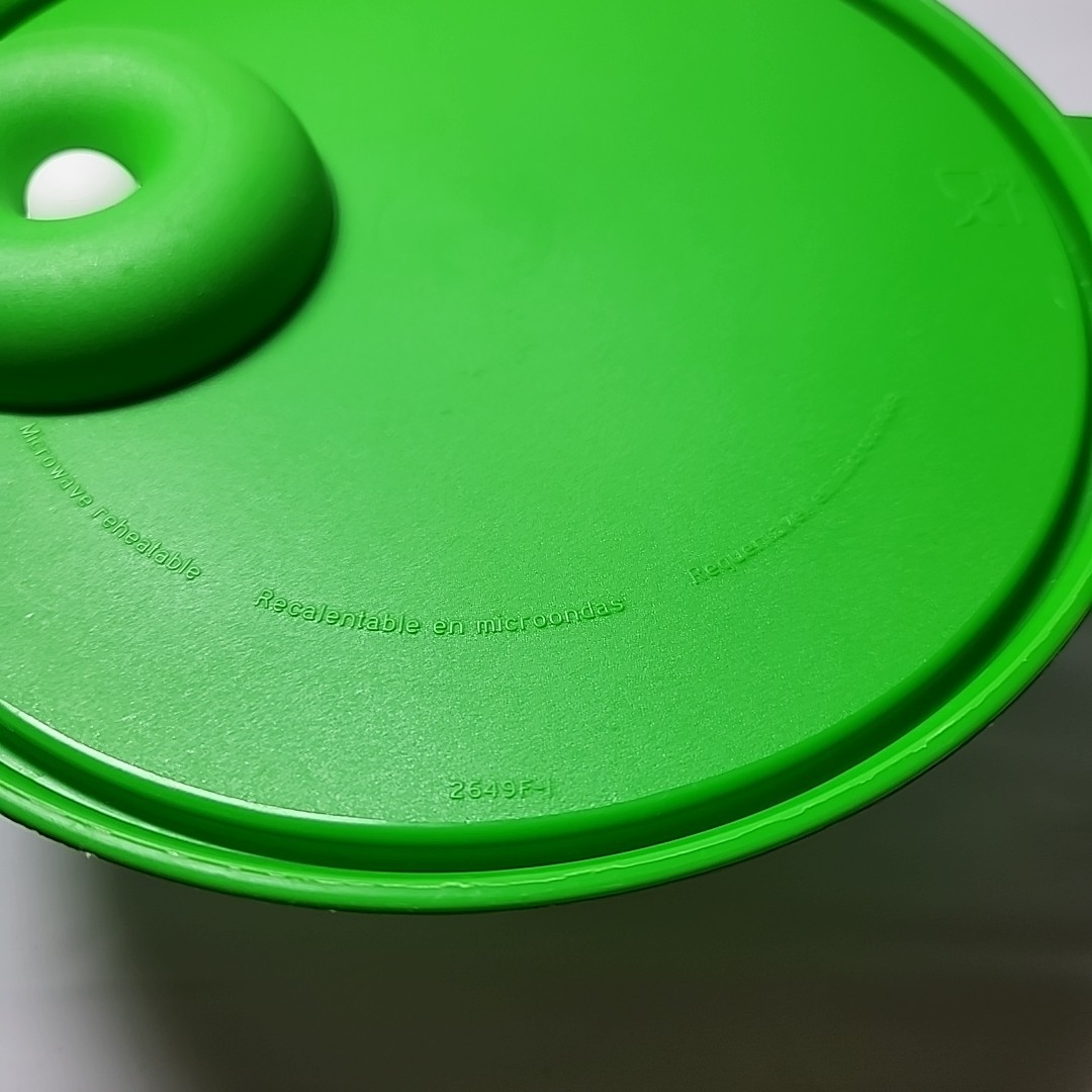 Tupperware Crystalwave Microwave Reheatable Bowl&Seal/Lid Green 6.25cups 1.5L
