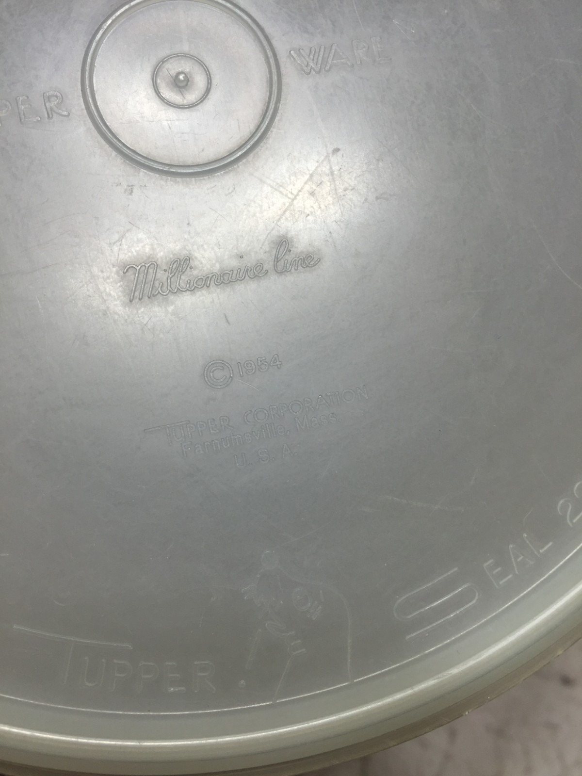 VTG Tupperware Canister Clear 265-6 With Clear Lid 228-3