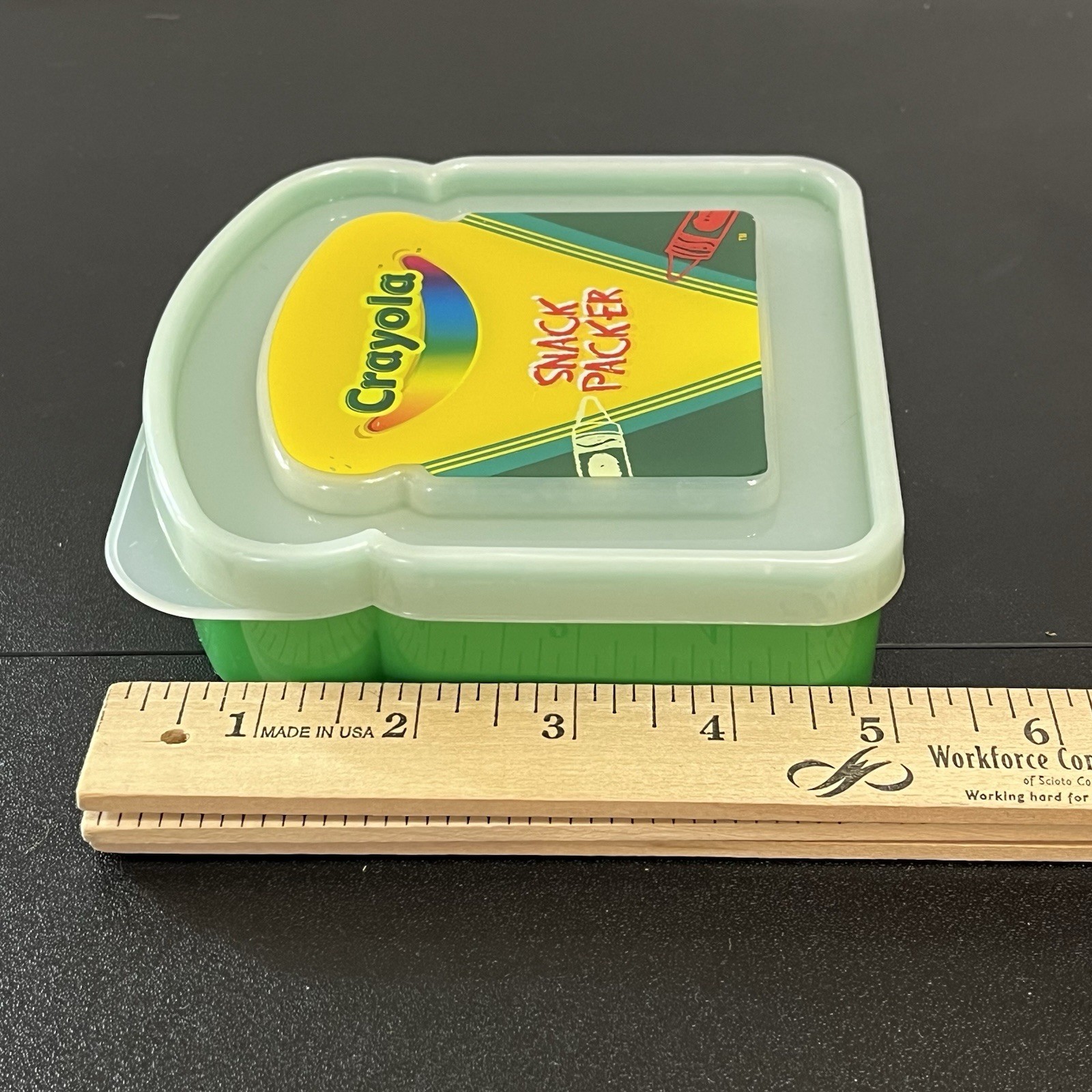 Crayola Snack Packer Sandwich Food Lunch Lunchbox Container Storage Green