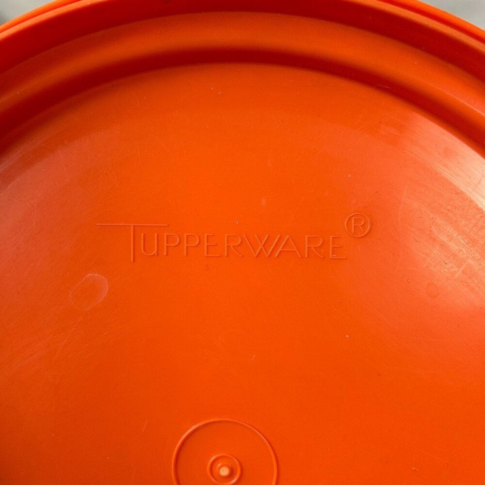 Vintage Tupperware Round Cake Taker Pie Keeper Harvest Orange
