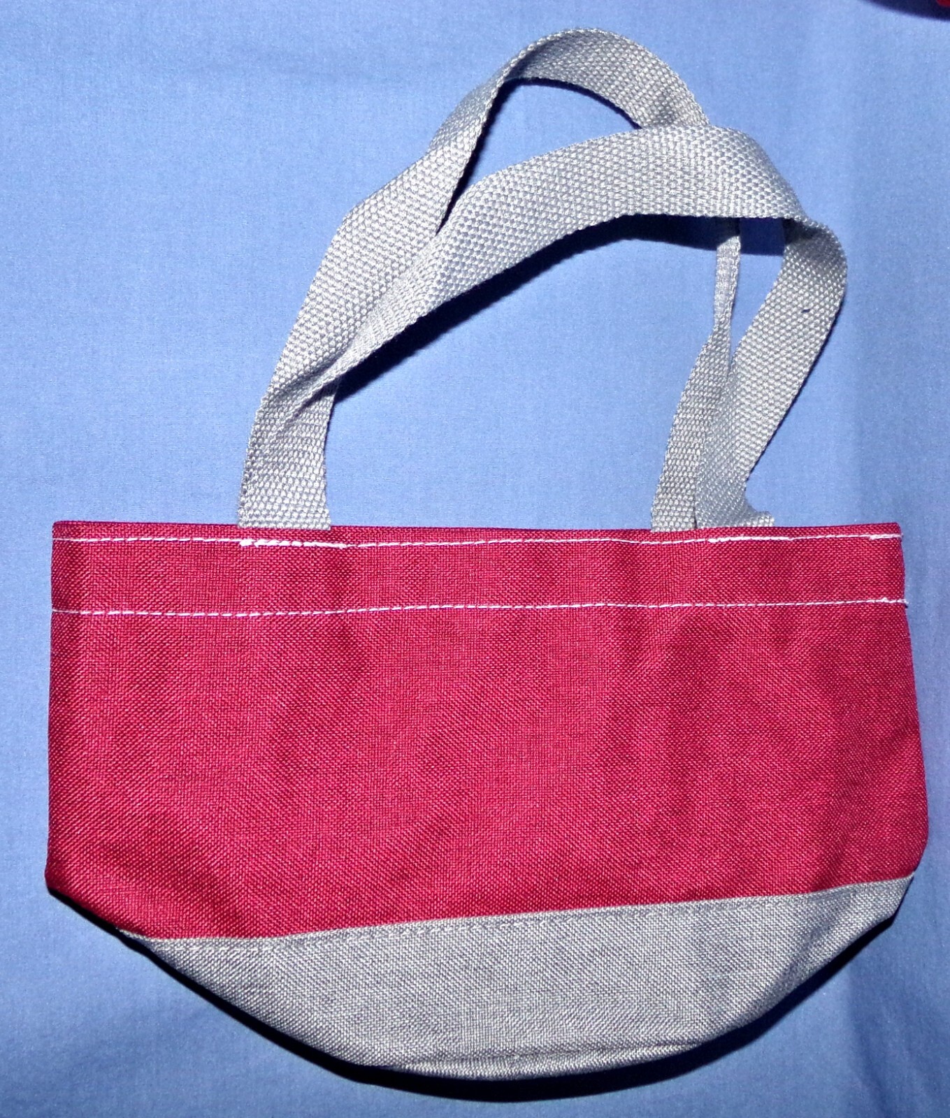 Lock & Lock Red Classic 32oz Bowl with a Red & Grey Mini Tote/Bag All New