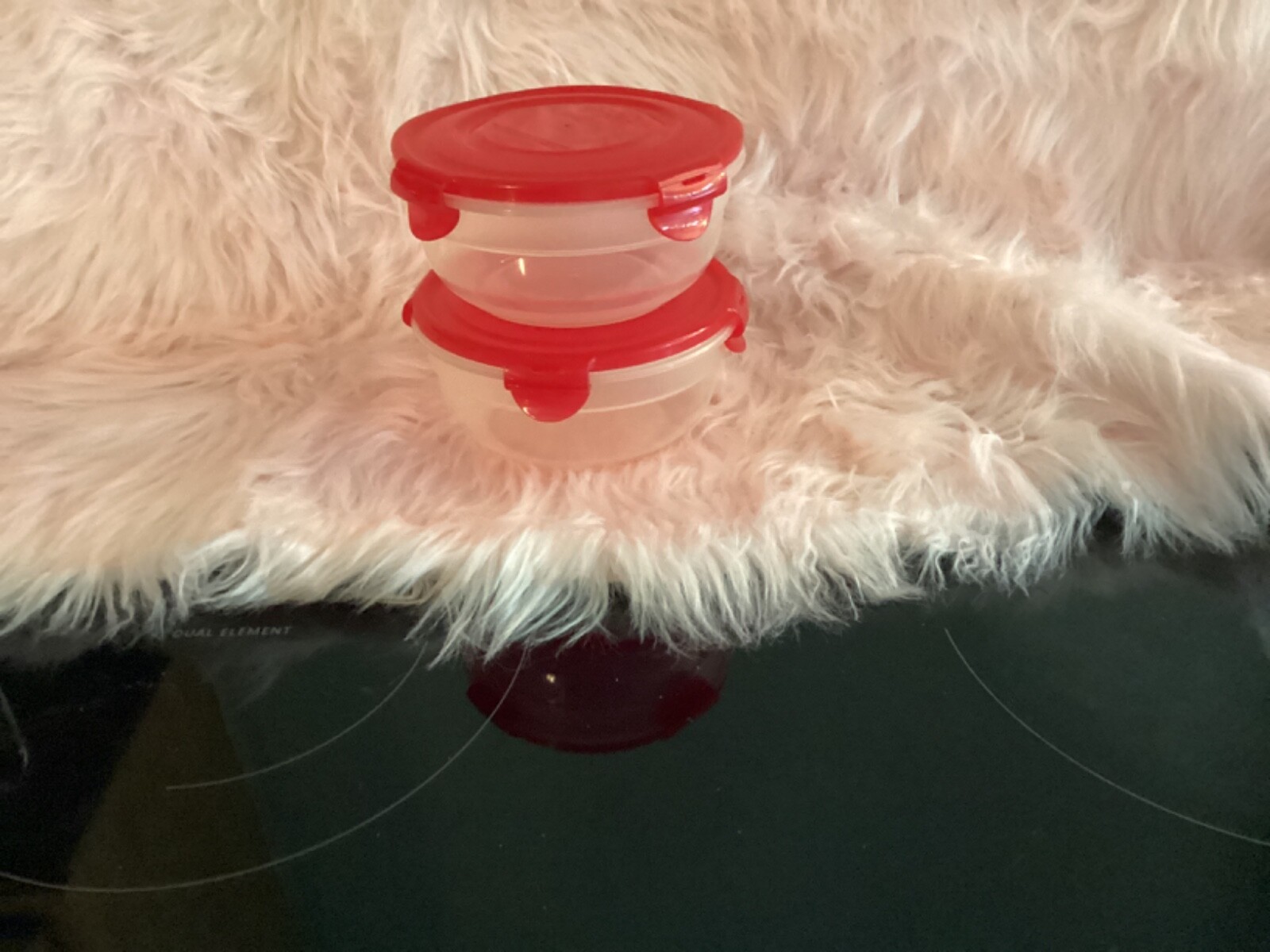 Lock & Lock 2 Round Storage Containers Clear/ red Lids .76qt