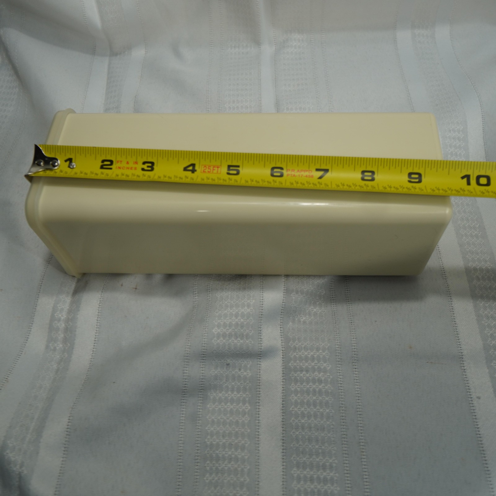 Tupperware Cheese Cracker Keeper Container with Slide Tray Ivory Made in USA