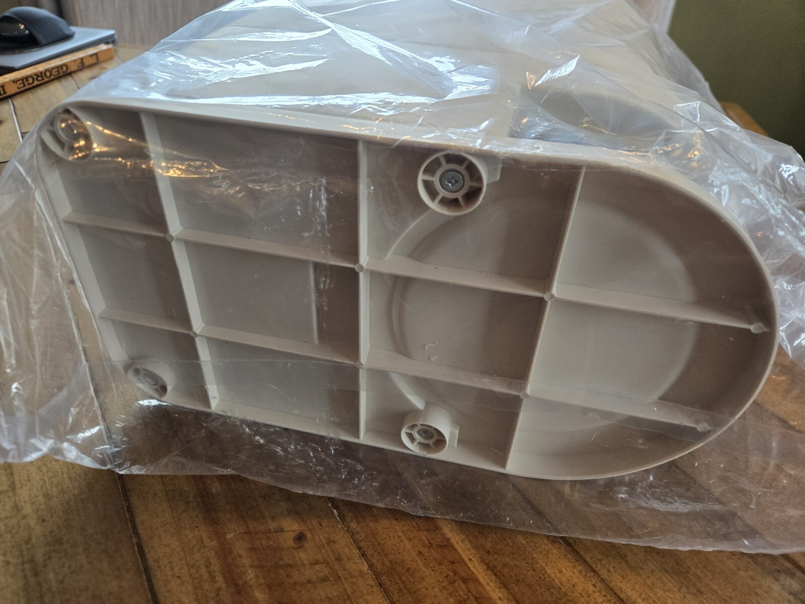 Triiter Brand Large Rice Holder Dispenser, 25 Lbs Capacity with Accessories NEW