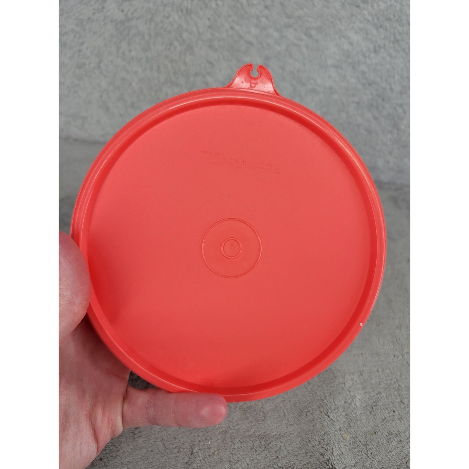 Tupperware Round Storage Bowl with Lid 1551-3A Coral Pink 6 Inch Vintage Style