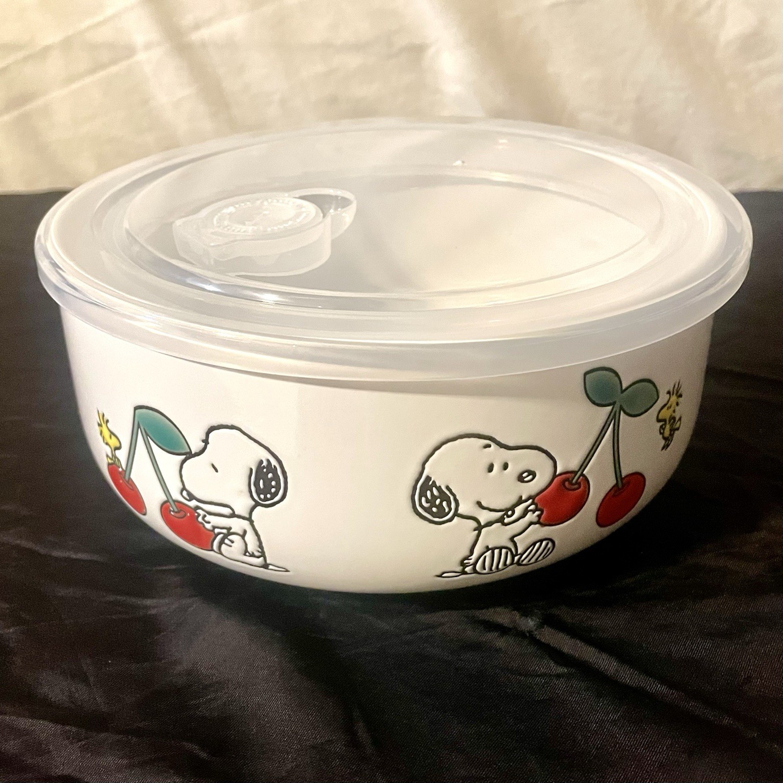 NEW Peanuts Snoopy & Woodstock Ceramic Bowl w/ Vented Lid Food Storage *Cherries
