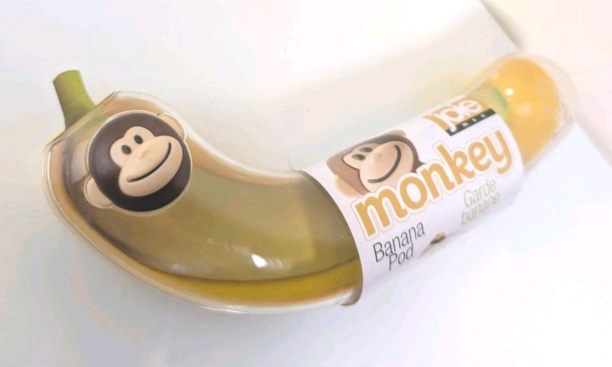 Monkey Banana Protector Pod Case Gadget Kids Lunch Storage Yellow BPA Free Joie