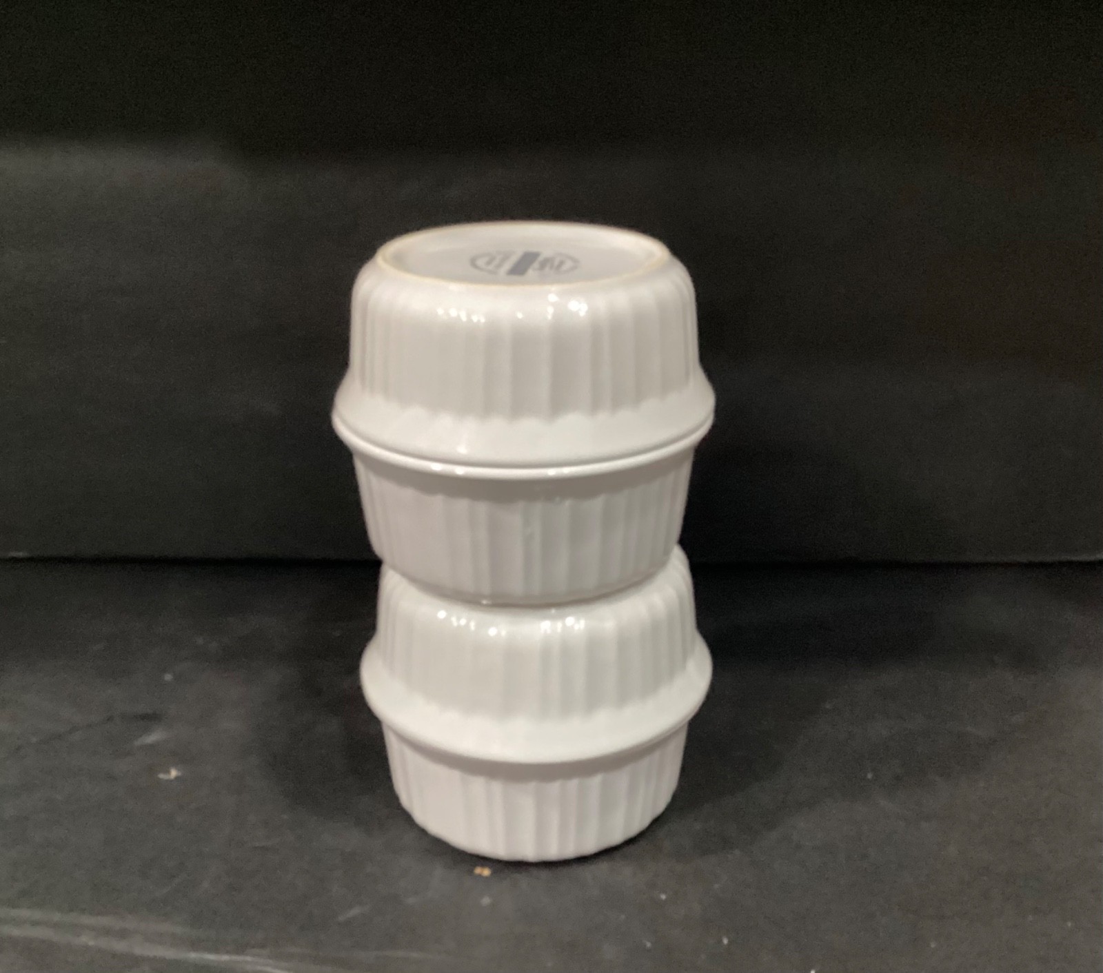 Corning Ware French White Ramekins F-16-B Stoneware 16 Oz. Set of 4 with Lids