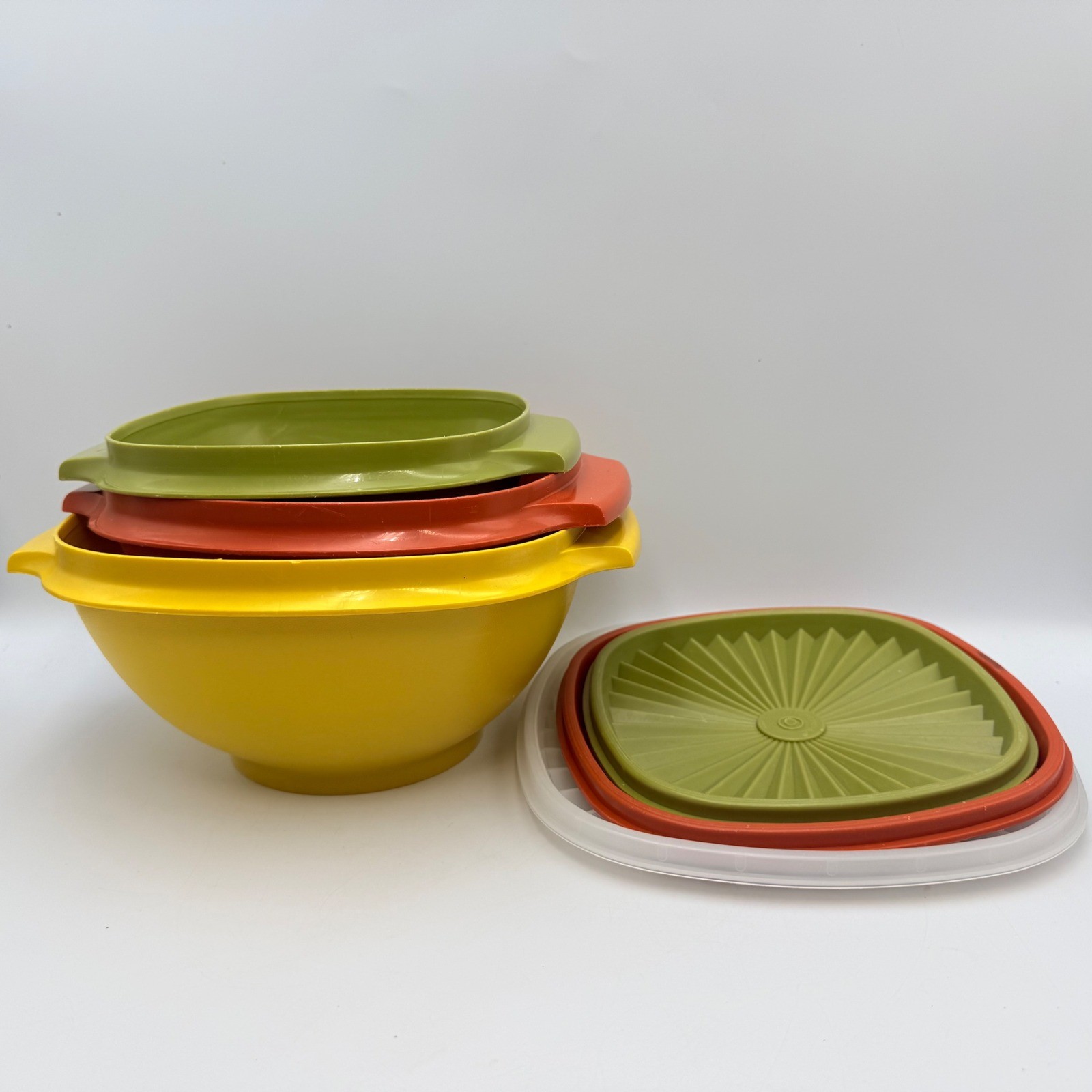 Vintage Tupperware Servalier Nesting Bowl Set 3 Lids Yellow Orange Green France