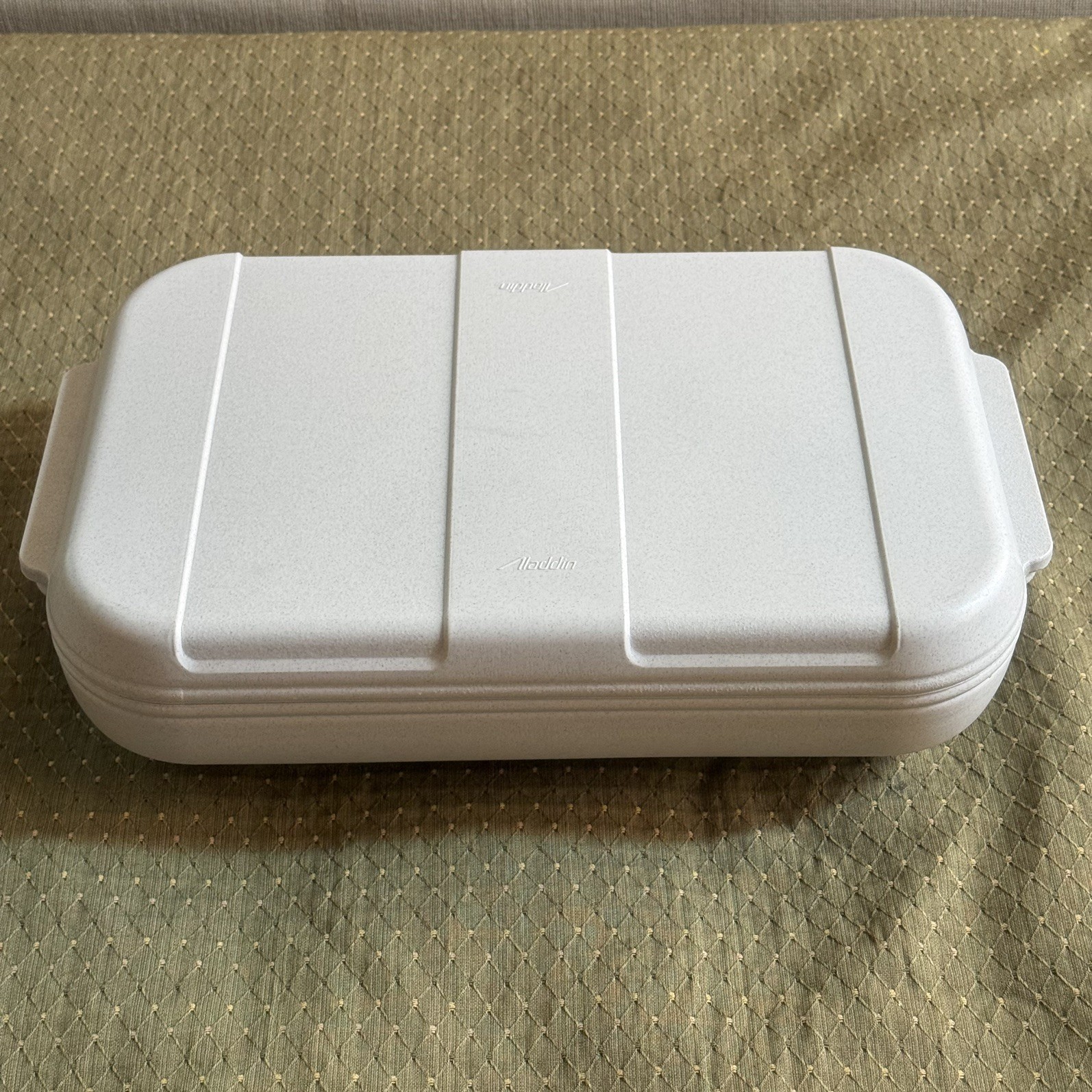 Insulated Casserole Carrier for 9″x13″ Dish Aladdin Tempreserve #ICC100 White