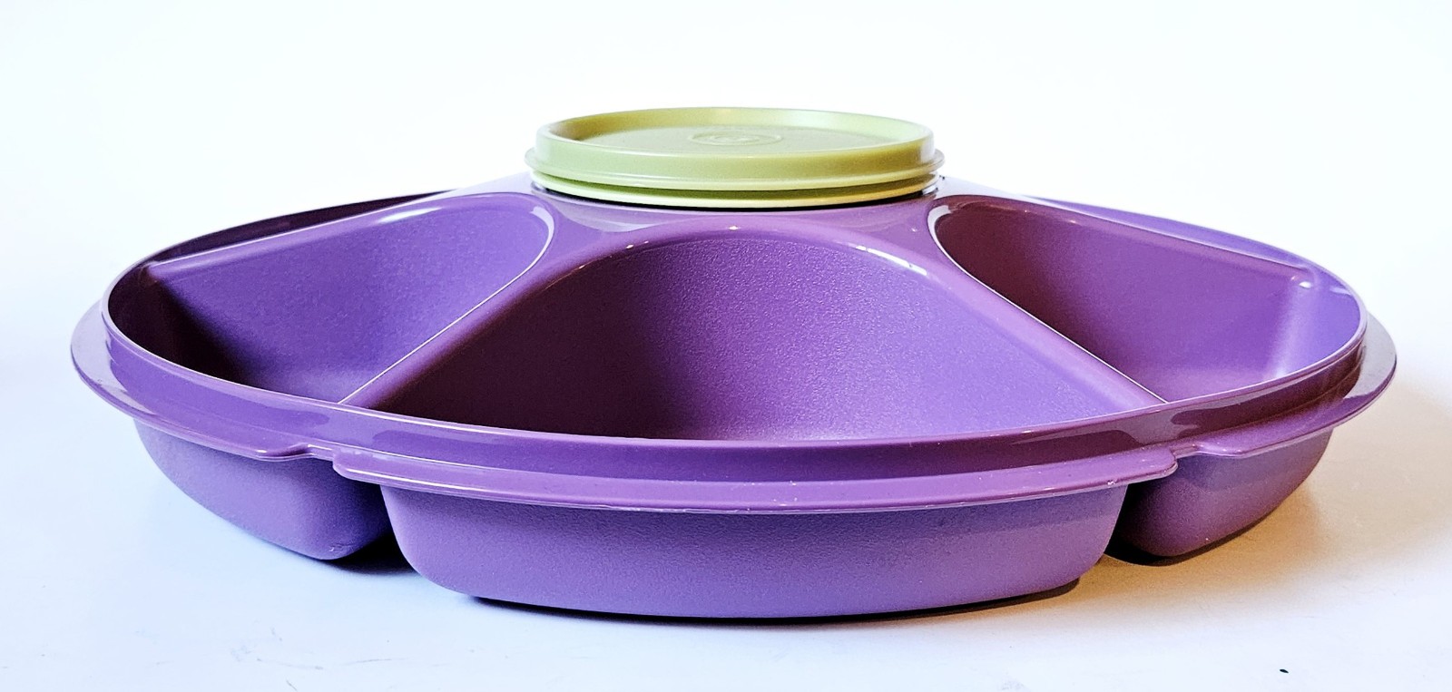 Tupperware Serving Center Divided Compartment Party Snack Tray Purple