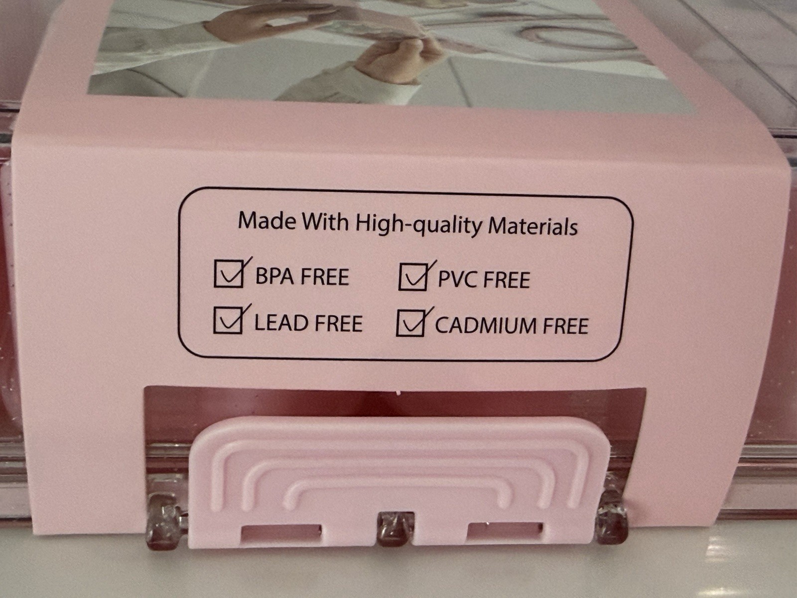 New CWC Snack Box Airtight Container 8 Separate Compartments With Lids Pink NWT