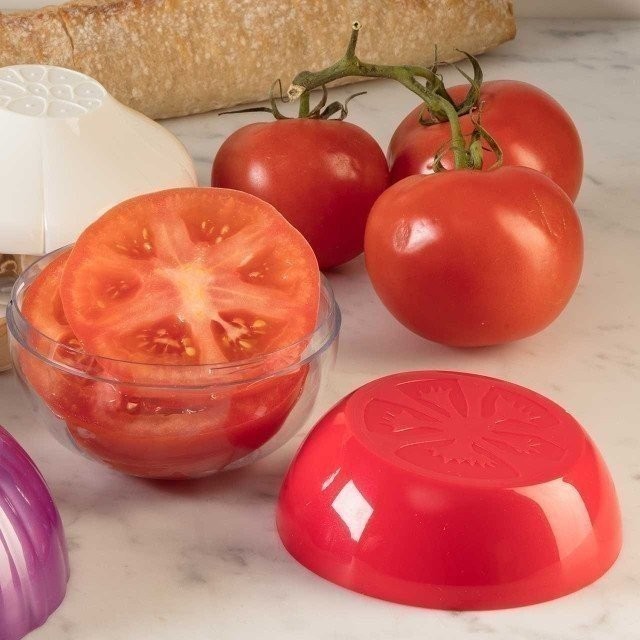 Hutzler 3pc Pro-Line Food Saver Set, Onion, Tomato, and Garlic Containers