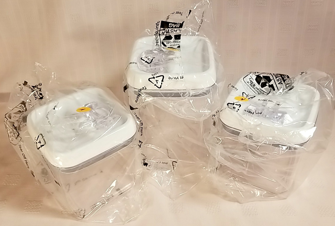 Better Homes & Gardens Set of 3 Flip-Tite Food Storage Containers New – READ (A)