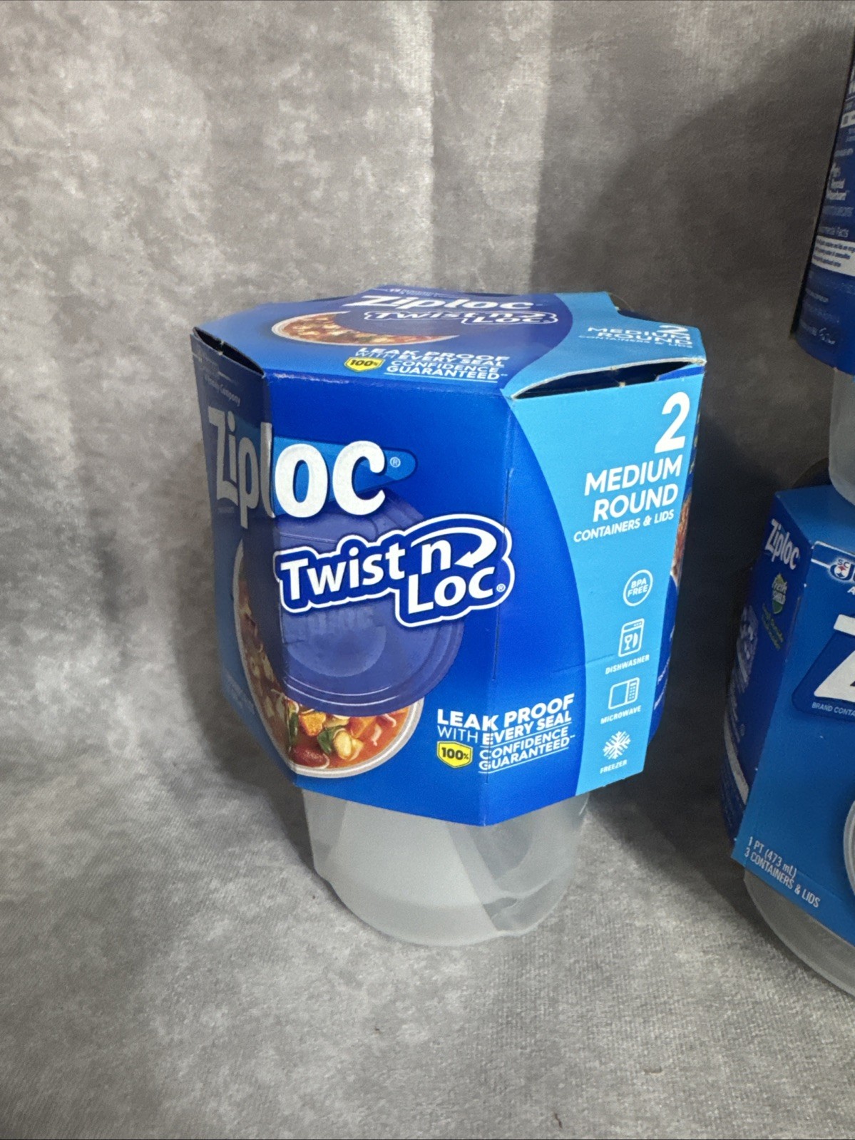 Lot of 14 Ziploc Twist n Loc Leak Resisant Small Round & Medium Round