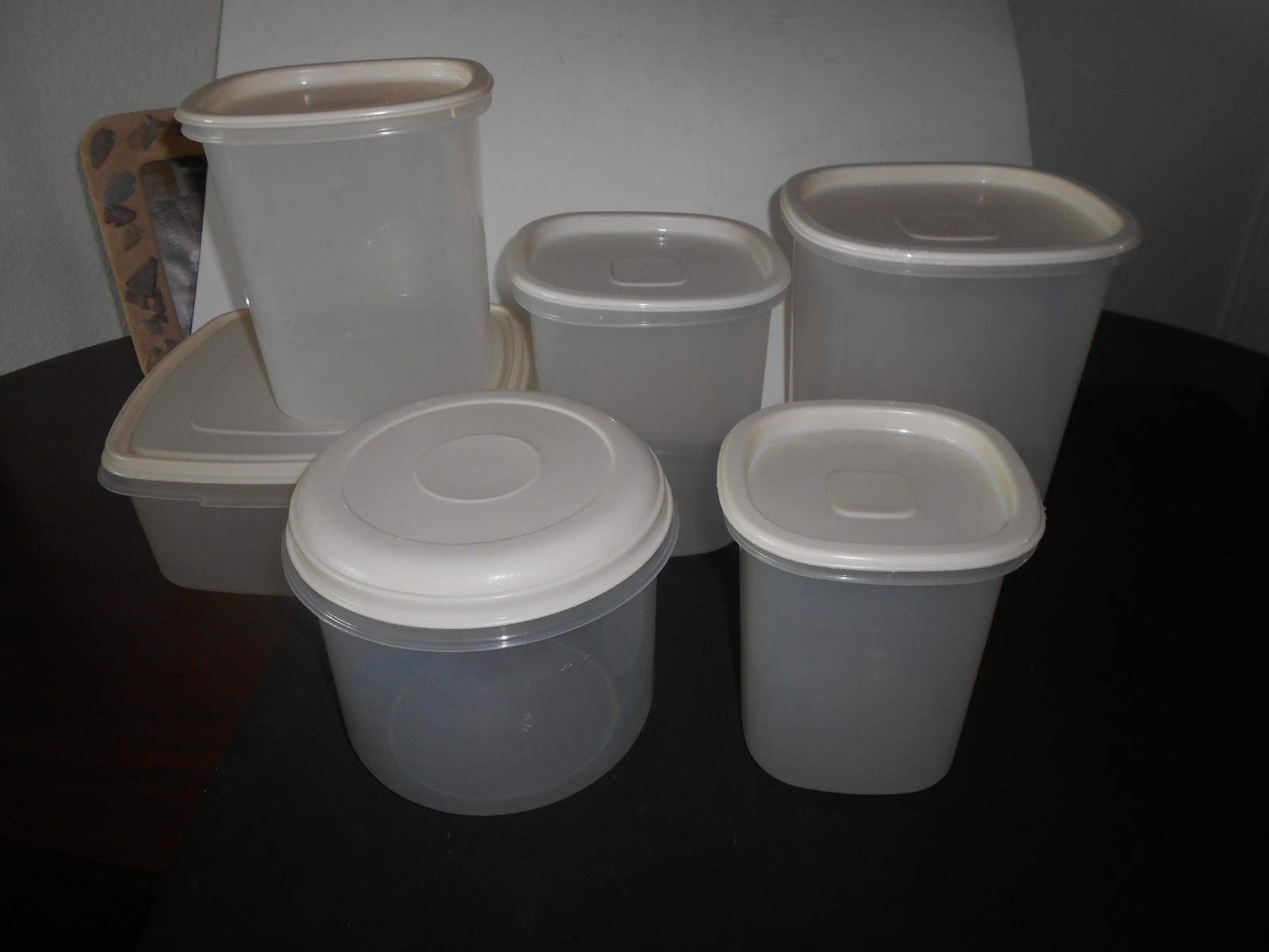 Rubbermaid Storage Containers (6)…#4, #5, 2- #6, #7, #9. With Lids