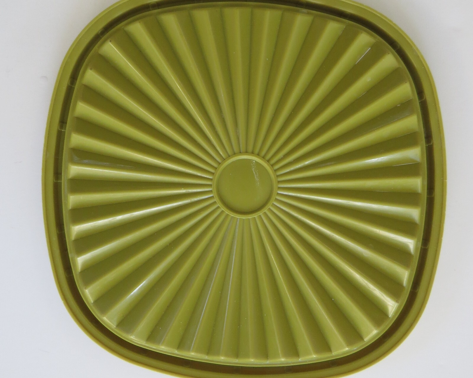 6.5 Inch Tupperware Lid Replacement # 841-4