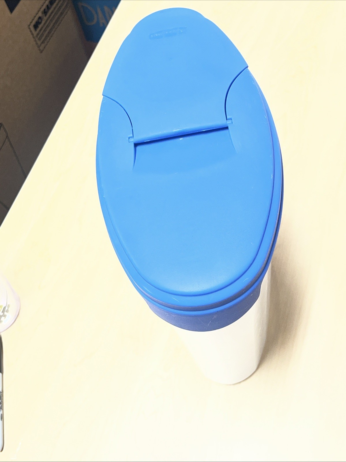 Vtg Rubbermaid Servin Saver Cereal Storage Container 1.5 Gallon BLUE w EZ Lid #5
