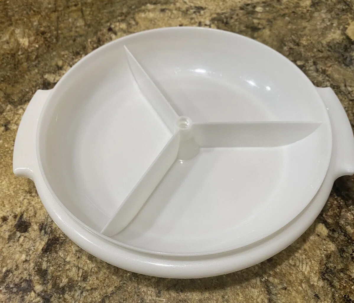 Tupperware Vintage Suzette Divided White Base 608-2 only