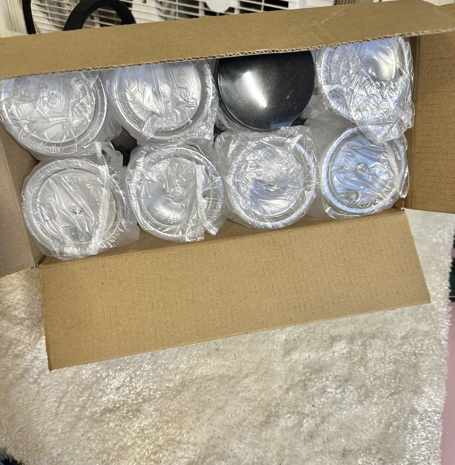 16 Pack 8oz Plastic Containers with Lids, Jars with Lids, Great for storing,l