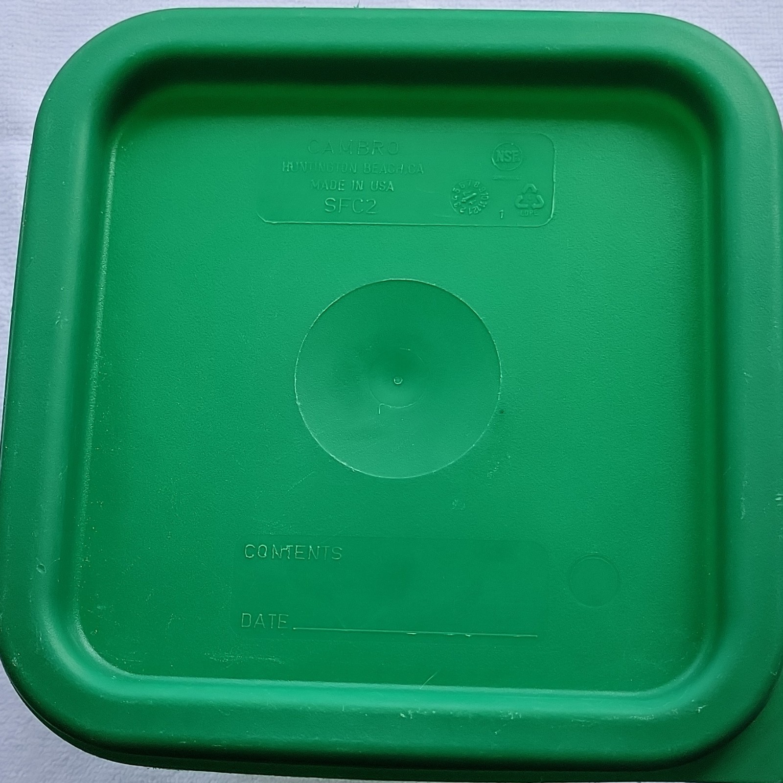 Cambro Square 2 qt Green plastic food storage container 2SFSPP with lid SFC2